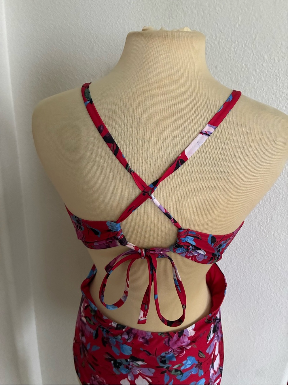 ModCloth bathing suit - Picture 5 of 8